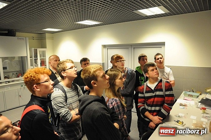 Zdjęcie w galerii na portalu naszraciborz.pl: Młodzież z gminy Krzyżanowice ugoszczona na Akademii G&oacute;rniczo-Hutniczej wiadomości z regionu