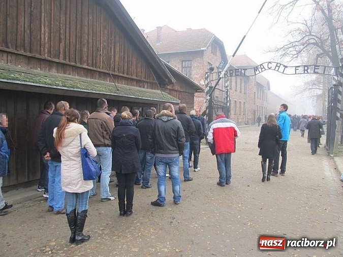 Zdjęcie w galerii na portalu naszraciborz.pl: Auschwitz – Edukacja Obywatelska dla więźniów wiadomości z regionu