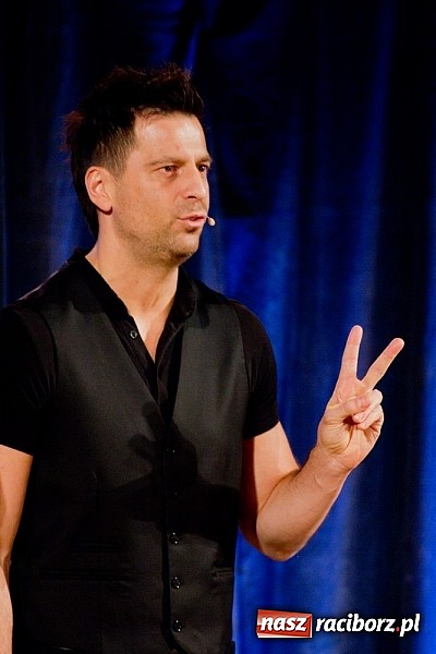 Zdjęcie w galerii na portalu naszraciborz.pl: Bilety na kabarety sprzedają się na pniu. Paranienormalni wystąpili dwa razy wiadomości z regionu