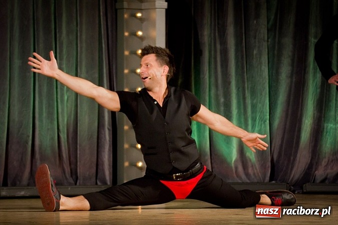 Zdjęcie w galerii na portalu naszraciborz.pl: Bilety na kabarety sprzedają się na pniu. Paranienormalni wystąpili dwa razy wiadomości z regionu