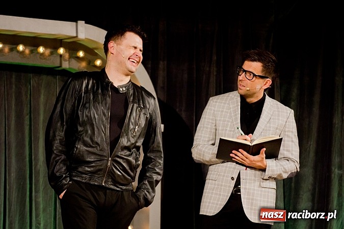 Zdjęcie w galerii na portalu naszraciborz.pl: Bilety na kabarety sprzedają się na pniu. Paranienormalni wystąpili dwa razy wiadomości z regionu