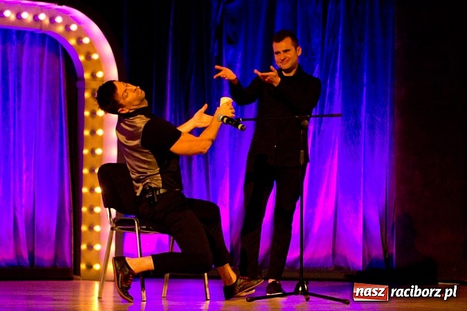 Zdjęcie w galerii na portalu naszraciborz.pl: Bilety na kabarety sprzedają się na pniu. Paranienormalni wystąpili dwa razy wiadomości z regionu