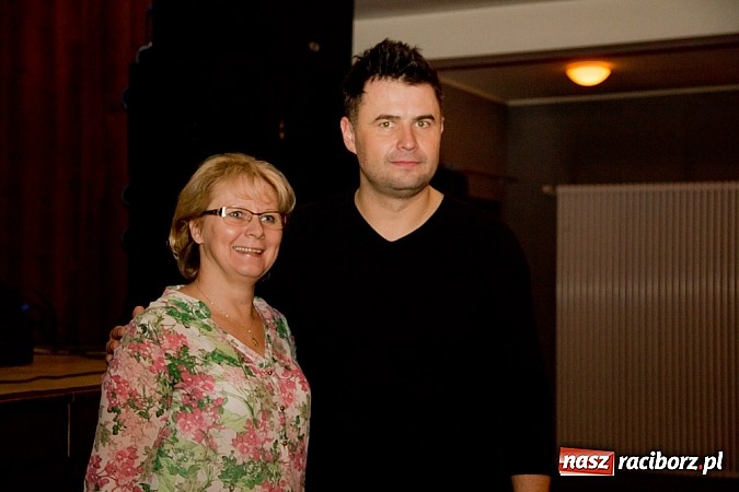 Zdjęcie w galerii na portalu naszraciborz.pl: Bilety na kabarety sprzedają się na pniu. Paranienormalni wystąpili dwa razy wiadomości z regionu