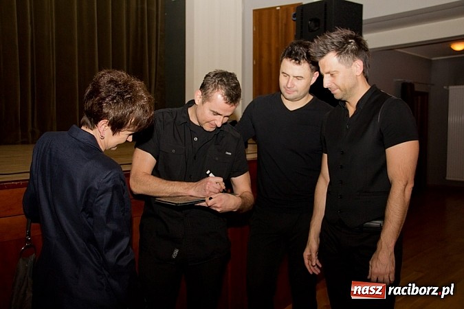 Zdjęcie w galerii na portalu naszraciborz.pl: Bilety na kabarety sprzedają się na pniu. Paranienormalni wystąpili dwa razy wiadomości z regionu