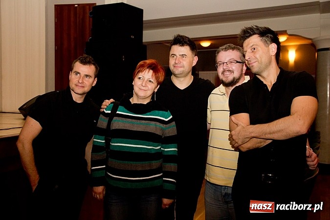 Zdjęcie w galerii na portalu naszraciborz.pl: Bilety na kabarety sprzedają się na pniu. Paranienormalni wystąpili dwa razy wiadomości z regionu