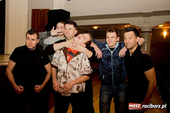 Zdjęcie w galerii na portalu naszraciborz.pl: Bilety na kabarety sprzedają się na pniu. Paranienormalni wystąpili dwa razy wiadomości z regionu