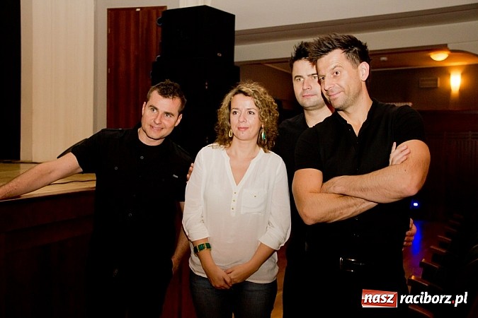 Zdjęcie w galerii na portalu naszraciborz.pl: Bilety na kabarety sprzedają się na pniu. Paranienormalni wystąpili dwa razy wiadomości z regionu