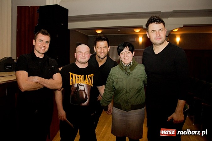 Zdjęcie w galerii na portalu naszraciborz.pl: Bilety na kabarety sprzedają się na pniu. Paranienormalni wystąpili dwa razy wiadomości z regionu