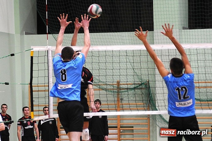 Zdjęcie w galerii na portalu naszraciborz.pl: Siatkówka. Szczęście było blisko wiadomości z regionu