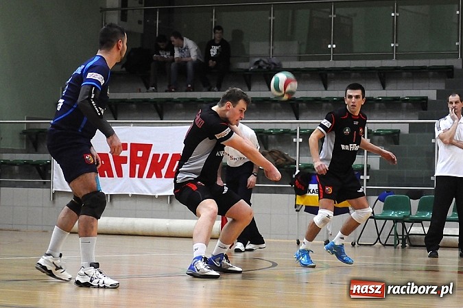 Zdjęcie w galerii na portalu naszraciborz.pl: Siatkówka. Szczęście było blisko wiadomości z regionu