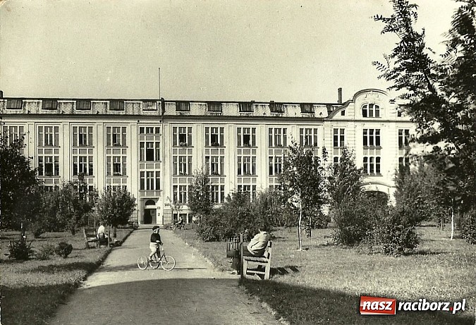 Zdjęcie w galerii na portalu naszraciborz.pl: Hej kudłaty, kup se waty. Kim był słynny Arafat z ulicy Długiej w Raciborzu?  wiadomości z regionu