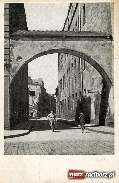 Zdjęcie w galerii na portalu naszraciborz.pl: Hej kudłaty, kup se waty. Kim był słynny Arafat z ulicy Długiej w Raciborzu?  wiadomości z regionu