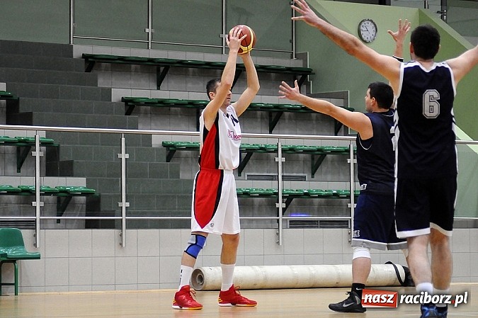 Zdjęcie w galerii na portalu naszraciborz.pl: Koszykówka. Kaman przegrywa i dwie dogrywki Koltechu wiadomości z regionu