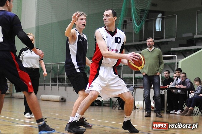 Zdjęcie w galerii na portalu naszraciborz.pl: Koszykówka. Kaman przegrywa i dwie dogrywki Koltechu wiadomości z regionu