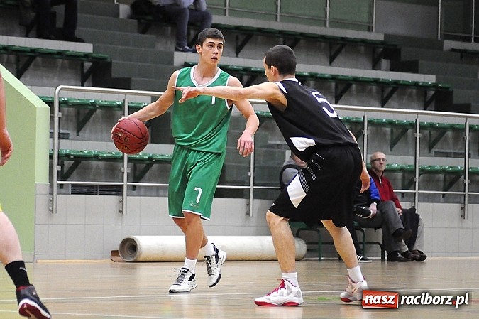 Zdjęcie w galerii na portalu naszraciborz.pl: Koszykówka. Kaman przegrywa i dwie dogrywki Koltechu wiadomości z regionu