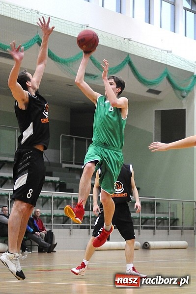 Zdjęcie w galerii na portalu naszraciborz.pl: Koszykówka. Kaman przegrywa i dwie dogrywki Koltechu wiadomości z regionu