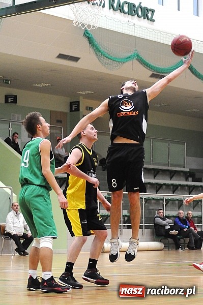 Zdjęcie w galerii na portalu naszraciborz.pl: Koszykówka. Kaman przegrywa i dwie dogrywki Koltechu wiadomości z regionu