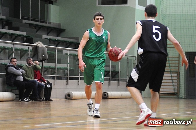 Zdjęcie w galerii na portalu naszraciborz.pl: Koszykówka. Kaman przegrywa i dwie dogrywki Koltechu wiadomości z regionu