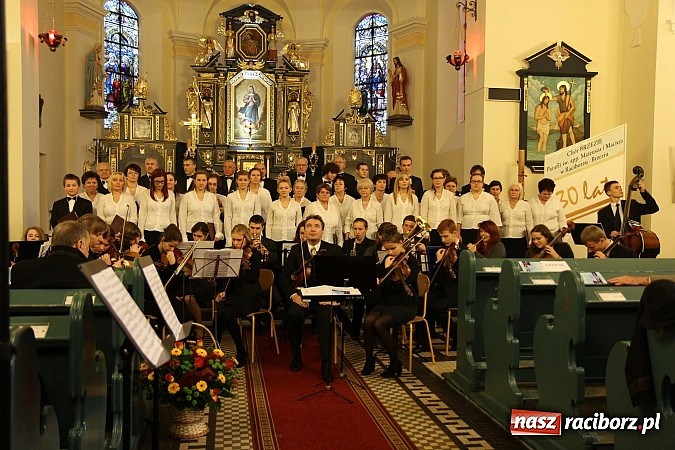 Zdjęcie w galerii na portalu naszraciborz.pl: Ch&oacute;r z Brzezia świętował 30. urodziny wiadomości z regionu