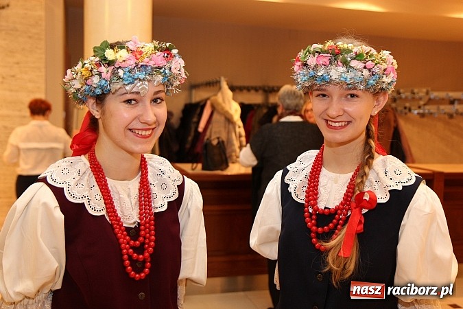 Zdjęcie w galerii na portalu naszraciborz.pl: W RCK-u odbył się XXIII Festiwal Pieśni Ch&oacute;ralnej do sł&oacute;w Josepha von Eichendorffa wiadomości z regionu