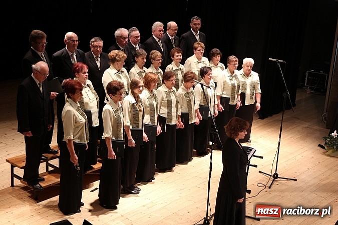 Zdjęcie w galerii na portalu naszraciborz.pl: W RCK-u odbył się XXIII Festiwal Pieśni Ch&oacute;ralnej do sł&oacute;w Josepha von Eichendorffa wiadomości z regionu
