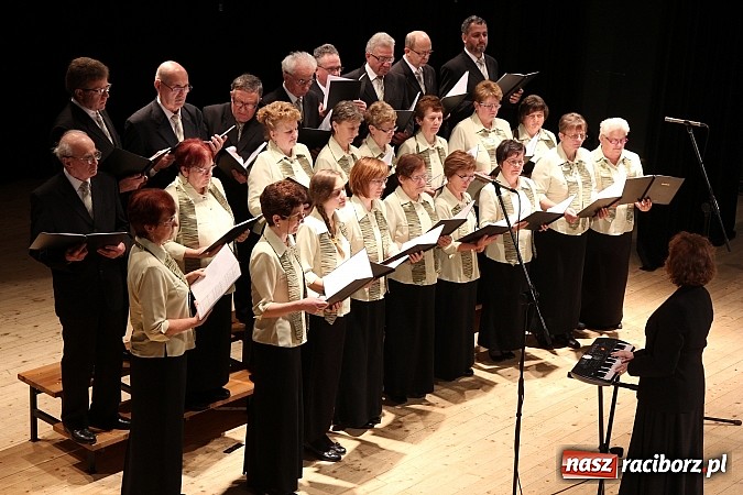 Zdjęcie w galerii na portalu naszraciborz.pl: W RCK-u odbył się XXIII Festiwal Pieśni Ch&oacute;ralnej do sł&oacute;w Josepha von Eichendorffa wiadomości z regionu