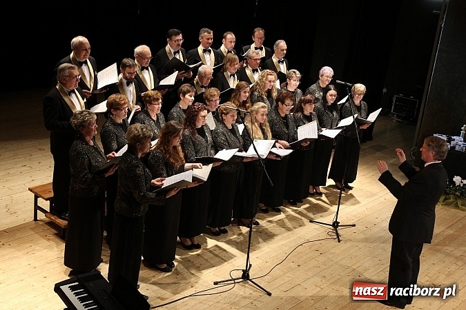 Zdjęcie w galerii na portalu naszraciborz.pl: W RCK-u odbył się XXIII Festiwal Pieśni Ch&oacute;ralnej do sł&oacute;w Josepha von Eichendorffa wiadomości z regionu