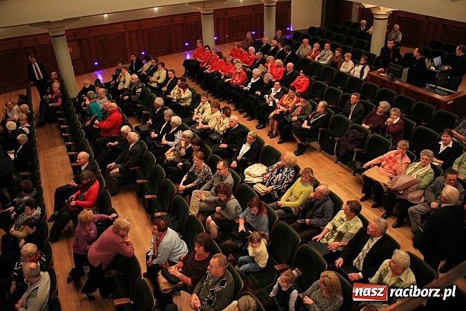 Zdjęcie w galerii na portalu naszraciborz.pl: W RCK-u odbył się XXIII Festiwal Pieśni Ch&oacute;ralnej do sł&oacute;w Josepha von Eichendorffa wiadomości z regionu