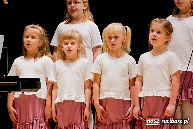 Zdjęcie w galerii na portalu naszraciborz.pl: W RCK-u odbył się XXIII Festiwal Pieśni Ch&oacute;ralnej do sł&oacute;w Josepha von Eichendorffa wiadomości z regionu