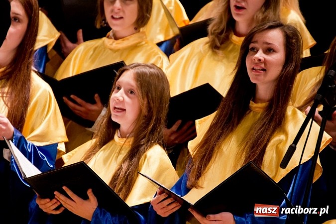 Zdjęcie w galerii na portalu naszraciborz.pl: W RCK-u odbył się XXIII Festiwal Pieśni Ch&oacute;ralnej do sł&oacute;w Josepha von Eichendorffa wiadomości z regionu