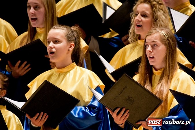 Zdjęcie w galerii na portalu naszraciborz.pl: W RCK-u odbył się XXIII Festiwal Pieśni Ch&oacute;ralnej do sł&oacute;w Josepha von Eichendorffa wiadomości z regionu