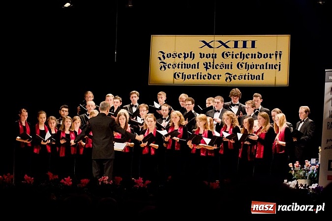 Zdjęcie w galerii na portalu naszraciborz.pl: W RCK-u odbył się XXIII Festiwal Pieśni Ch&oacute;ralnej do sł&oacute;w Josepha von Eichendorffa wiadomości z regionu