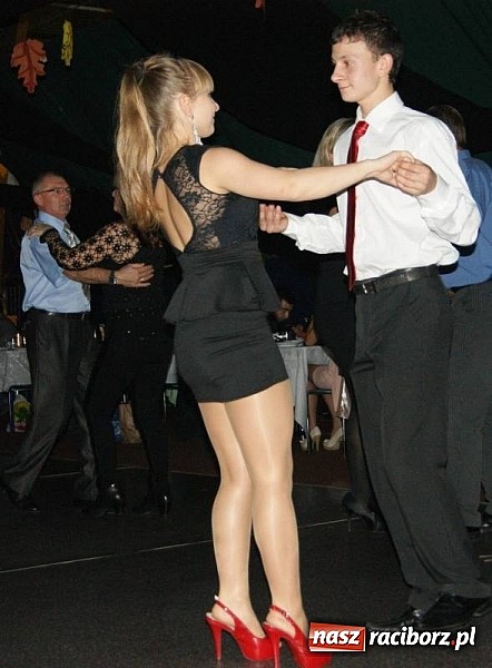 Zdjęcie w galerii na portalu naszraciborz.pl: Udana zabawa andrzejkowa w Syryni wiadomości z regionu