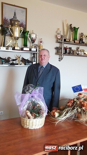 Zdjęcie w galerii na portalu naszraciborz.pl: Za wymyślone hasła zgarnęli apetyczne nagrody! wiadomości z regionu