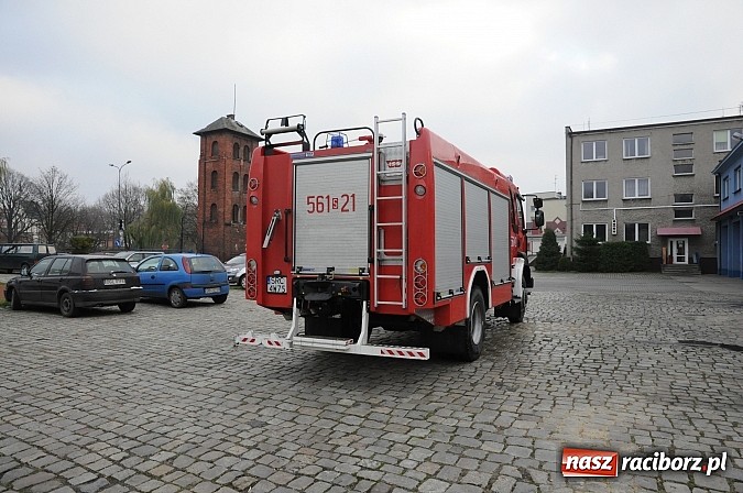 Zdjęcie w galerii na portalu naszraciborz.pl: Nowe strażackie renault sprawuje się wyśmienicie wiadomości z regionu