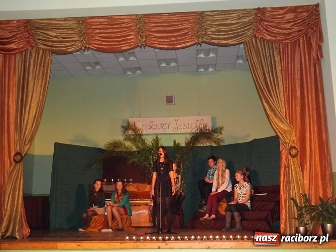 Zdjęcie w galerii na portalu naszraciborz.pl: Koncert Jesienny w GOK-u w Kobyli wiadomości z regionu