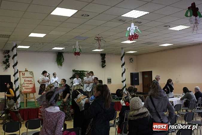 Zdjęcie w galerii na portalu naszraciborz.pl: Festiwal Piosenki Polsko-Morawskiej w Bojanowie wiadomości z regionu