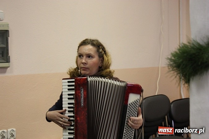 Zdjęcie w galerii na portalu naszraciborz.pl: Festiwal Piosenki Polsko-Morawskiej w Bojanowie wiadomości z regionu