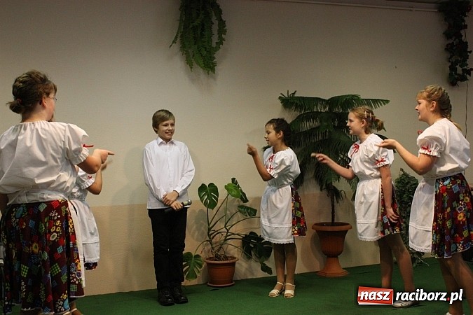 Zdjęcie w galerii na portalu naszraciborz.pl: Festiwal Piosenki Polsko-Morawskiej w Bojanowie wiadomości z regionu