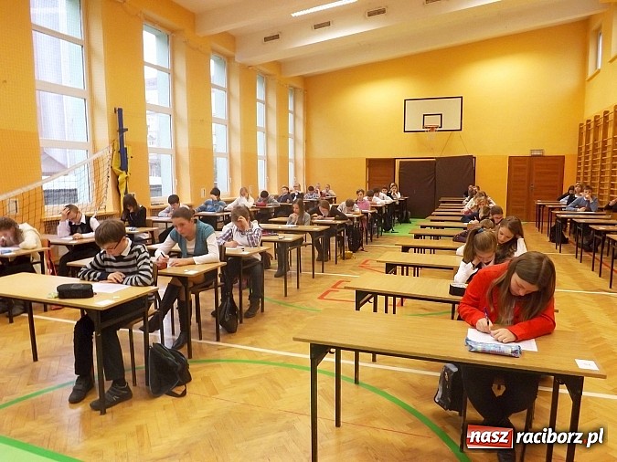 Zdjęcie w galerii na portalu naszraciborz.pl: 52 uczestników na konkursie religijnym w SP 13 wiadomości z regionu