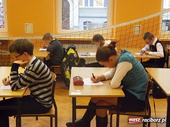 Zdjęcie w galerii na portalu naszraciborz.pl: 52 uczestników na konkursie religijnym w SP 13 wiadomości z regionu