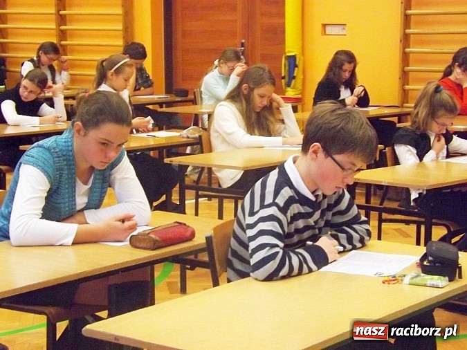 Zdjęcie w galerii na portalu naszraciborz.pl: 52 uczestników na konkursie religijnym w SP 13 wiadomości z regionu