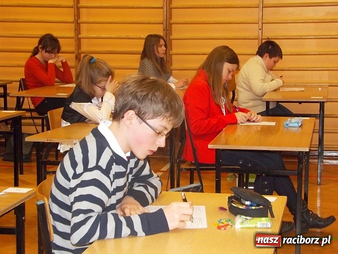 Zdjęcie w galerii na portalu naszraciborz.pl: 52 uczestników na konkursie religijnym w SP 13 wiadomości z regionu