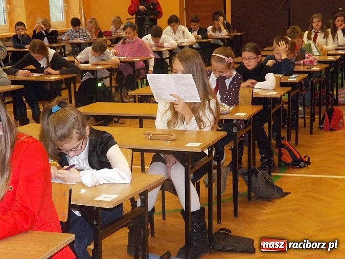 Zdjęcie w galerii na portalu naszraciborz.pl: 52 uczestników na konkursie religijnym w SP 13 wiadomości z regionu