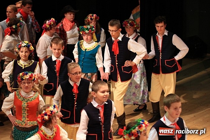 Zdjęcie w galerii na portalu naszraciborz.pl: Biesiada Śląska Szkół Specjalnych - Bajtel Gala wiadomości z regionu