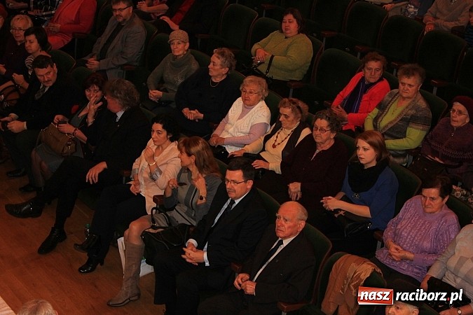 Zdjęcie w galerii na portalu naszraciborz.pl: Biesiada Śląska Szkół Specjalnych - Bajtel Gala wiadomości z regionu