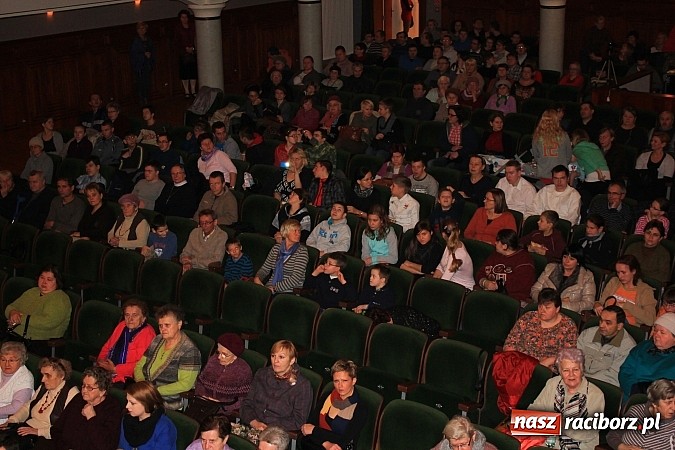 Zdjęcie w galerii na portalu naszraciborz.pl: Biesiada Śląska Szkół Specjalnych - Bajtel Gala wiadomości z regionu
