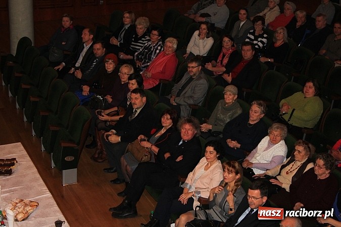 Zdjęcie w galerii na portalu naszraciborz.pl: Biesiada Śląska Szkół Specjalnych - Bajtel Gala wiadomości z regionu