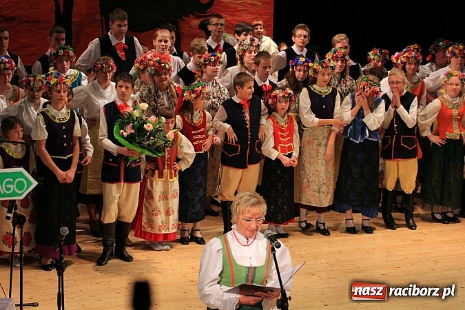 Zdjęcie w galerii na portalu naszraciborz.pl: Biesiada Śląska Szkół Specjalnych - Bajtel Gala wiadomości z regionu