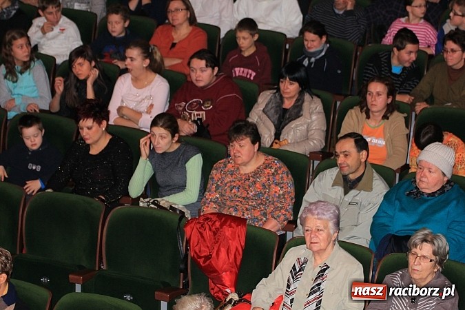 Zdjęcie w galerii na portalu naszraciborz.pl: Biesiada Śląska Szkół Specjalnych - Bajtel Gala wiadomości z regionu